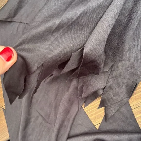 Halloween Costume Set with Masks and Robe - Picture 5 of 13